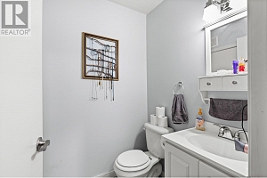 842 Walrod Street - Photo 24