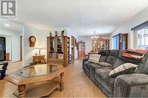 1370 Springfield Road - Photo 16