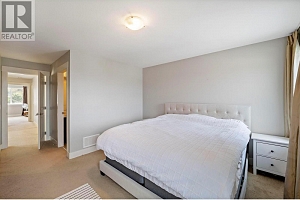 1174 Bergamot Avenue - Photo 15