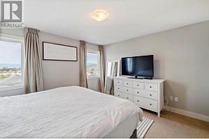 1174 Bergamot Avenue - Photo 17