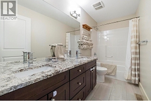 1174 Bergamot Avenue - Photo 18