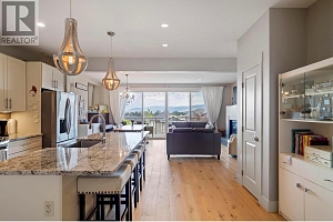 1174 Bergamot Avenue - Photo 2