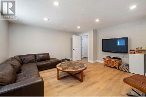 1174 Bergamot Avenue - Photo 22