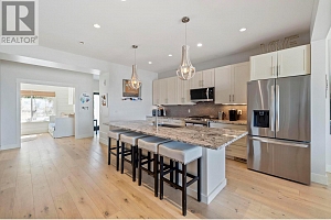1174 Bergamot Avenue - Photo 4