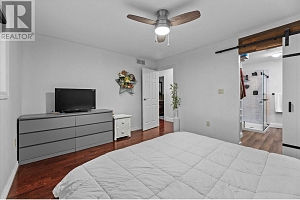 3430 Silverberry Road - Photo 18