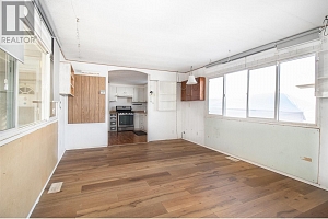 3745 Lakeshore Road Unit# 39 - Photo 2