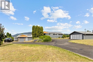 136 Stepping Stones Crescent - Photo 3