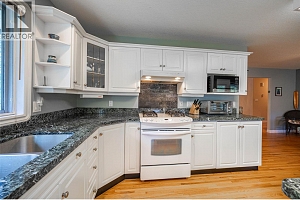 7821 Old Kamloops Road - Photo 14