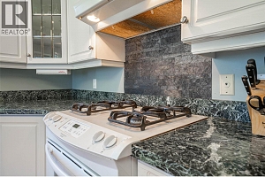 7821 Old Kamloops Road - Photo 18