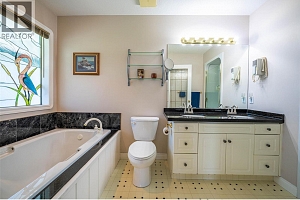 7821 Old Kamloops Road - Photo 31