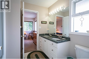 7821 Old Kamloops Road - Photo 35