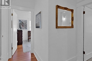 870 Bernard Avenue - Photo 13