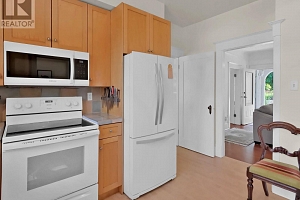 870 Bernard Avenue - Photo 9