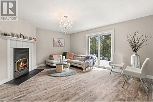 7967 Falcon Ridge Crescent - Photo 14