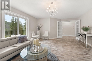 7967 Falcon Ridge Crescent - Photo 15