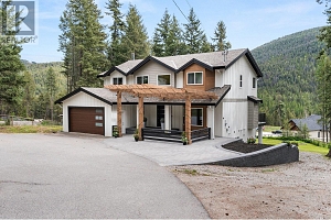 7967 Falcon Ridge Crescent - Photo 2