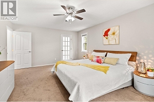 7967 Falcon Ridge Crescent - Photo 36