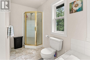 7967 Falcon Ridge Crescent - Photo 40