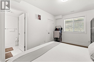 7967 Falcon Ridge Crescent - Photo 72