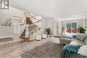 7967 Falcon Ridge Crescent - Photo 9