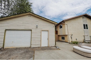 2105 19 Avenue - Photo 3