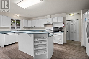 2090 Shamrock Drive - Photo 11