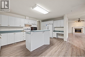 2090 Shamrock Drive - Photo 12