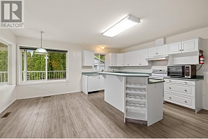 2090 Shamrock Drive - Photo 13
