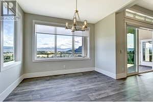 1051 Aurora Heights - Photo 14