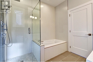 1051 Aurora Heights - Photo 20