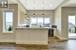 1051 Aurora Heights - Photo 36