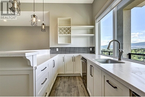 1051 Aurora Heights - Photo 38