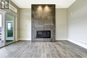 1051 Aurora Heights - Photo 4