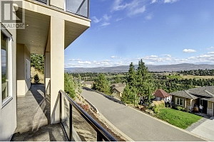 1051 Aurora Heights - Photo 54