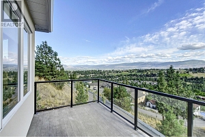 1051 Aurora Heights - Photo 56