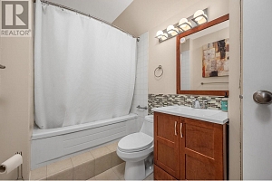 1301 43 Avenue - Photo 23