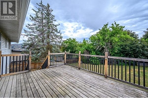 1301 43 Avenue - Photo 29