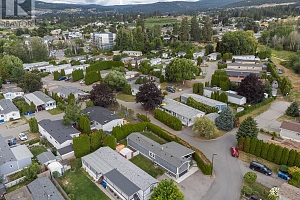 3381 Village Green Way Unit# 70 - Photo 23