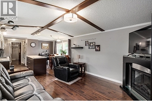 3381 Village Green Way Unit# 70 - Photo 4