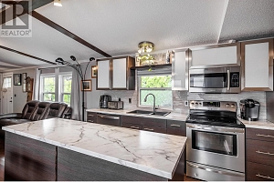 3381 Village Green Way Unit# 70 - Photo 8