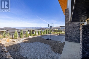 1088 Clarance Avenue - Photo 13