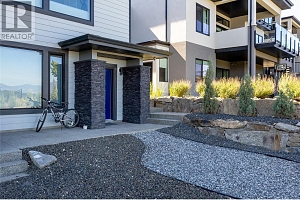 1088 Clarance Avenue - Photo 16