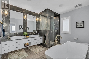 1088 Clarance Avenue - Photo 43
