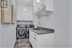 1088 Clarance Avenue - Photo 48