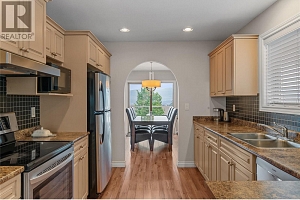 2042 Moonbeam Close - Photo 11