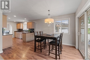 2042 Moonbeam Close - Photo 12