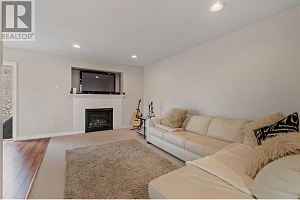 2042 Moonbeam Close - Photo 14