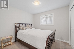 2042 Moonbeam Close - Photo 20