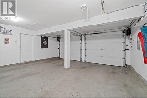 2042 Moonbeam Close - Photo 42