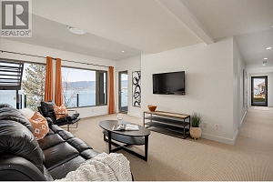 5560 Lakeshore Road - Photo 37